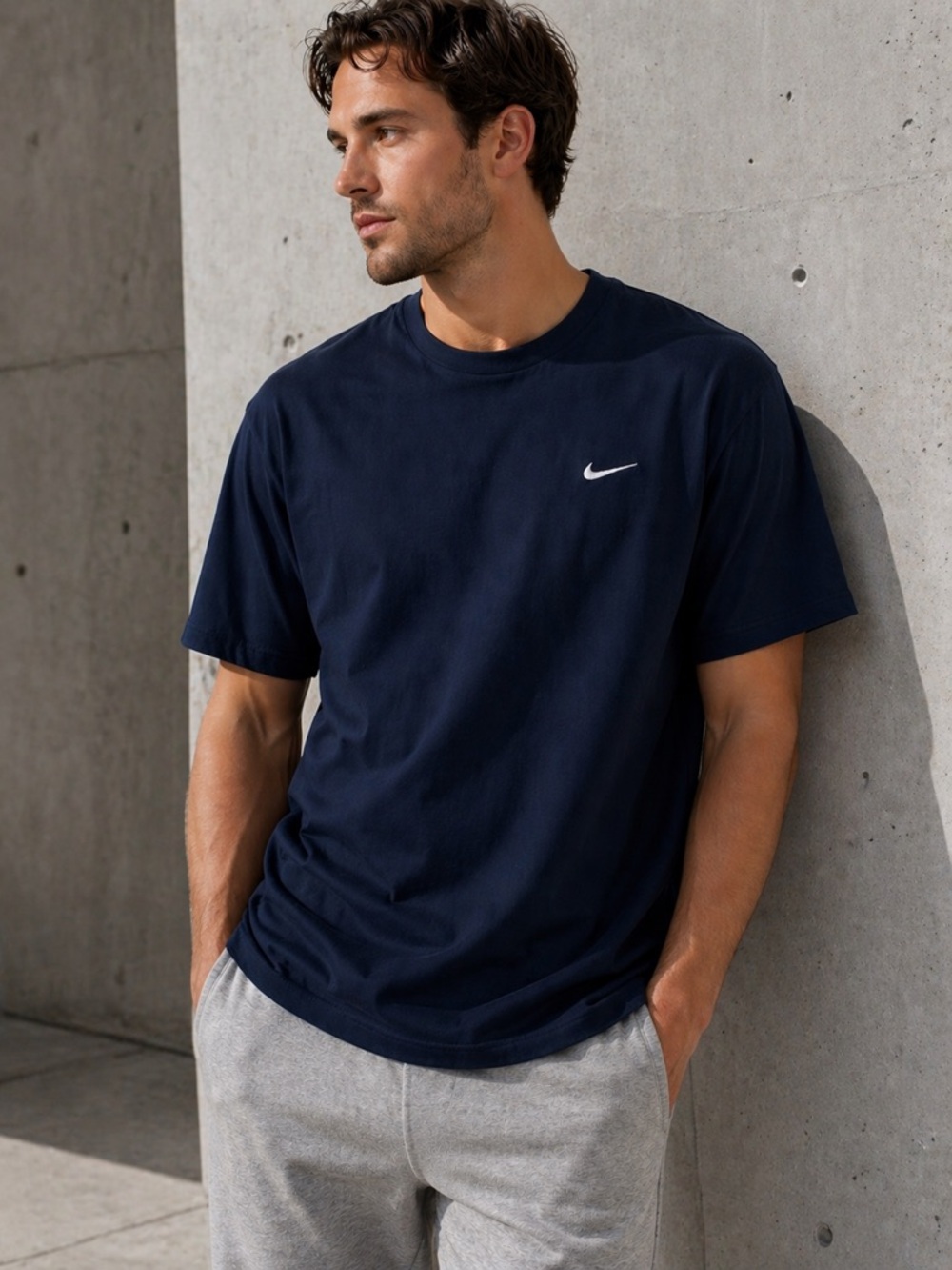 Nike Essential Navy Blue T-Shirt XL NWT Men’s Cotton Crewneck Swoosh Logo Tee